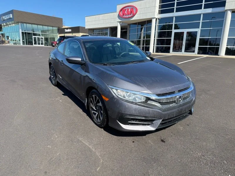 Used 2017 Gray Honda LX image 4