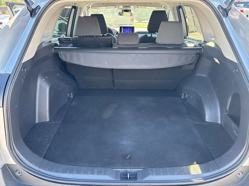 Used 2024 Silver Toyota XLE image 27