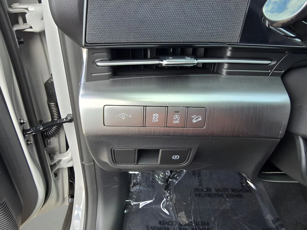 Used 2026 Atlas White Hyundai SE image 18