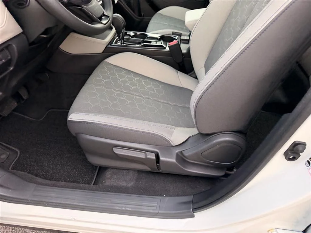 Used 2026 White Subaru Base image 6