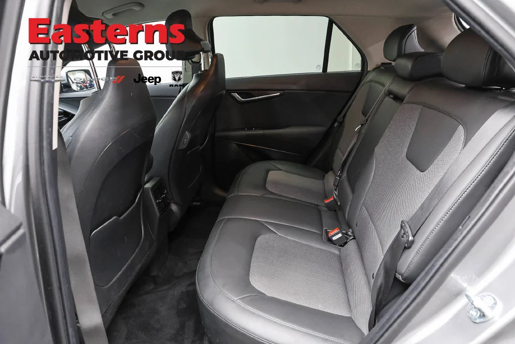 Used 2023 Gray Kia Wind image 21