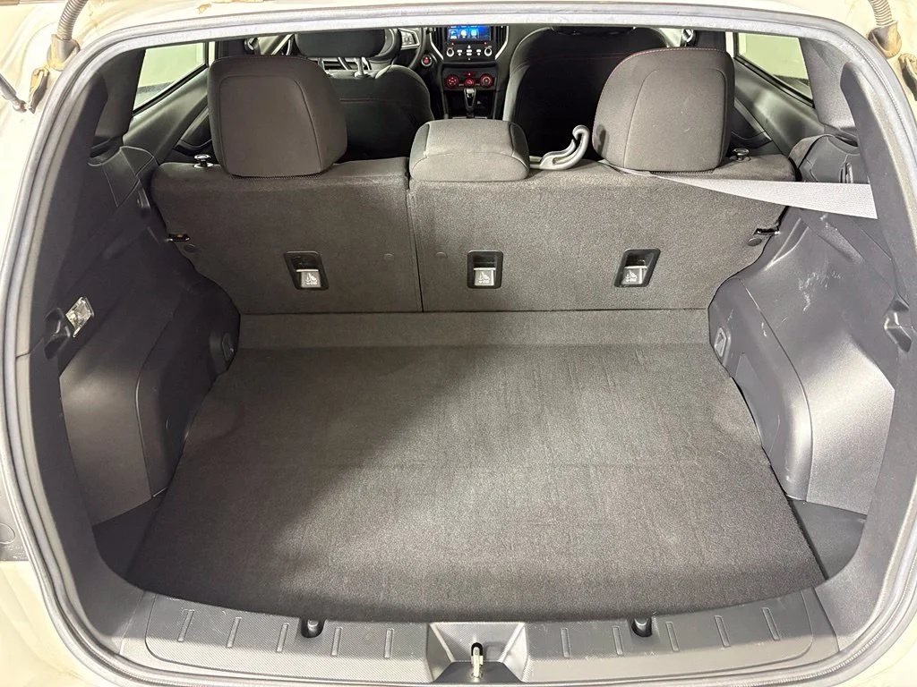 Used 2019 White Subaru 2.0i Sport image 41