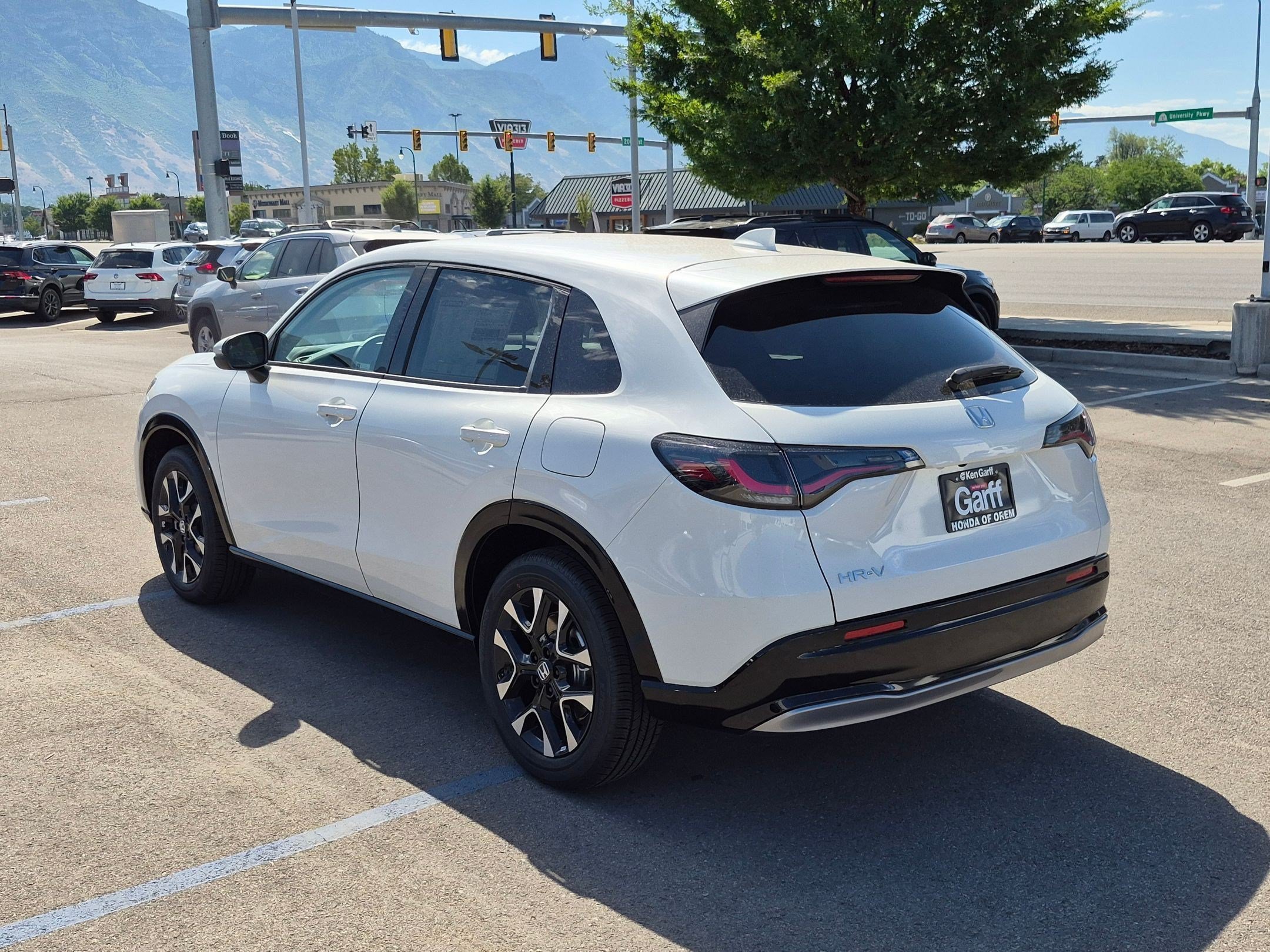 New 2027 Platinum White Pearl Honda EX-L image 5