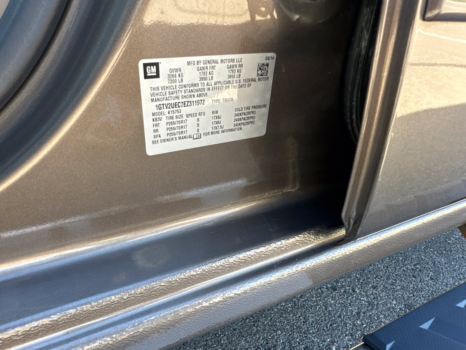 Used 2014 Brown GMC SLE image 36