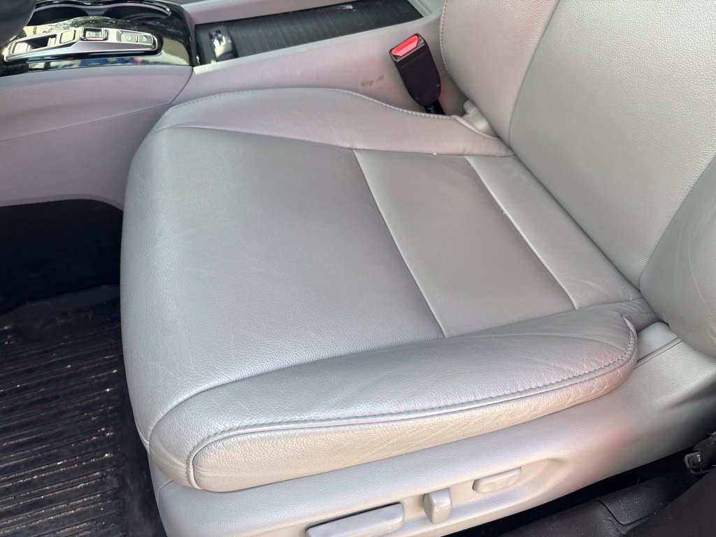 Used 2022 Silver Honda Touring 7 Passenger image 12