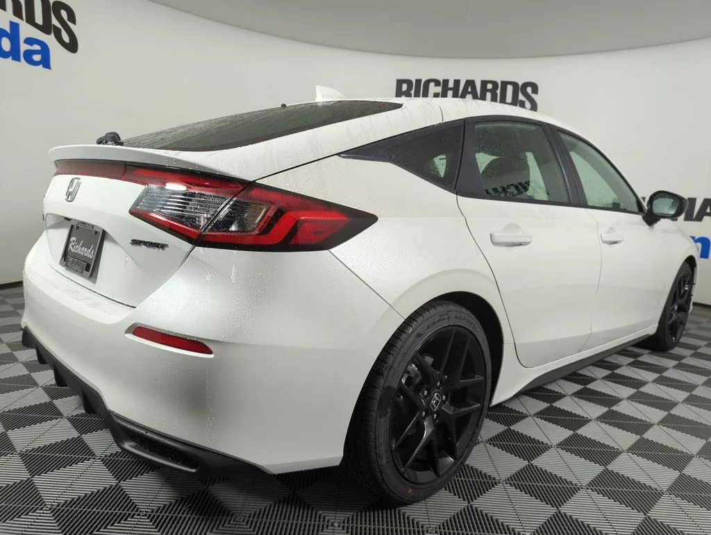 2026 Honda Civic Hatchback Sport - Photo 5