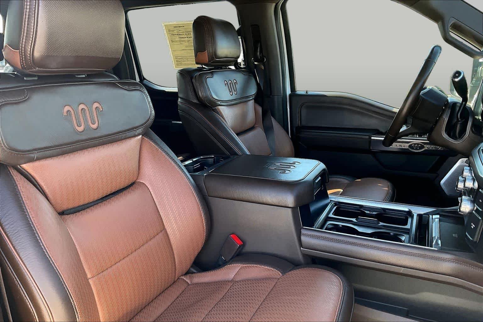 Used 2023 Star White Metallic Tri-Coat/Stone Gray Ford King Ranch image 9