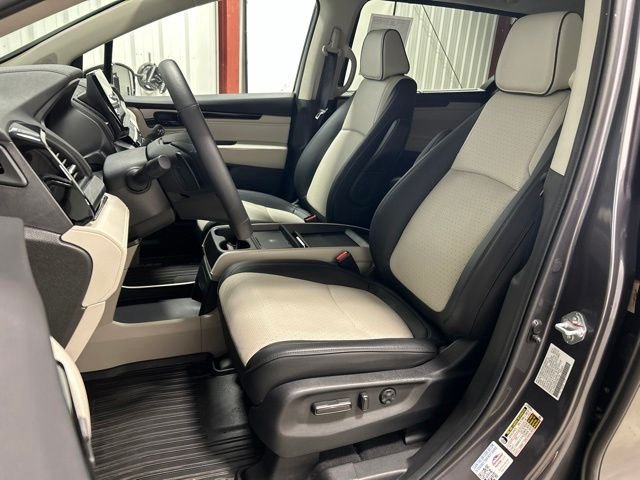 2026 Honda Odyssey Elite - Photo 15