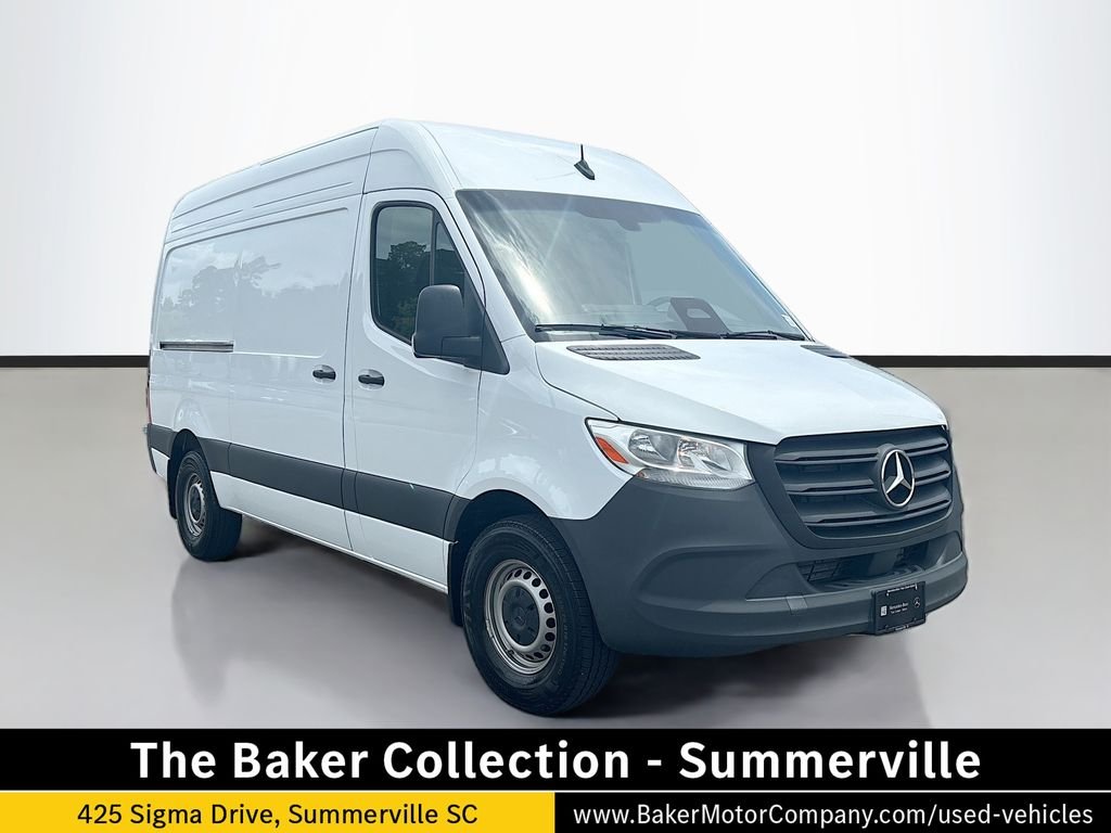Used 2025 White Mercedes-Benz Cargo 144 WB image 1
