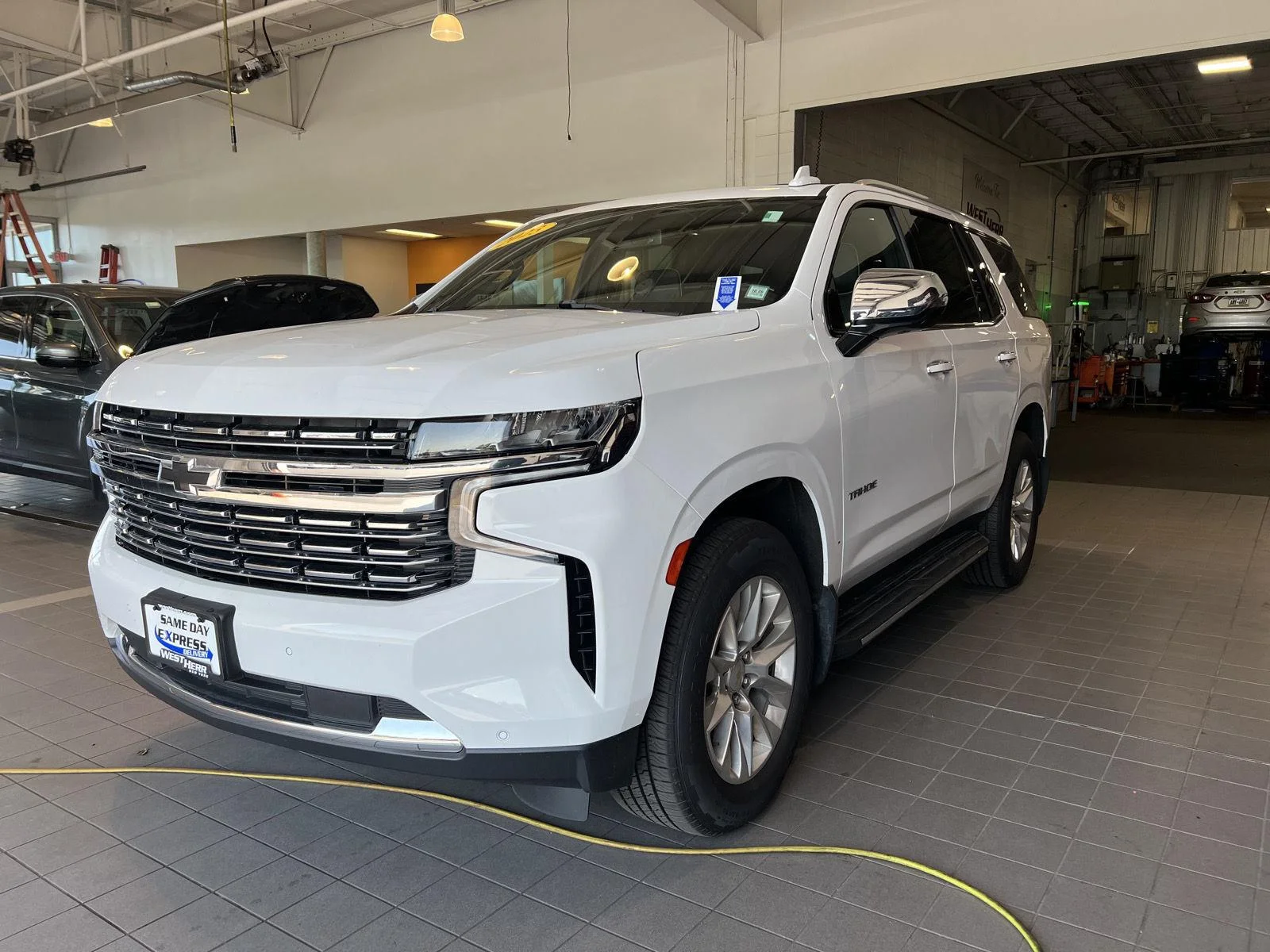 Used 2023 Summit White Chevrolet Premier image 4