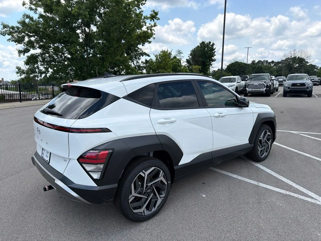 New 2026 Atlas White Hyundai SEL Premium image 5
