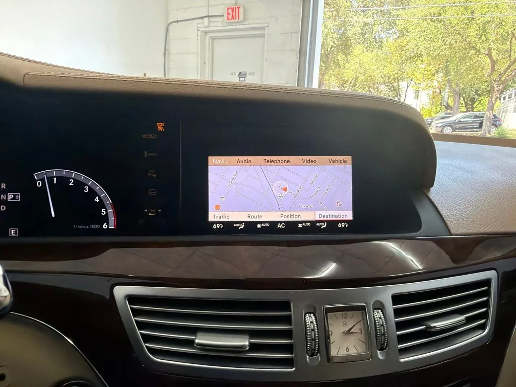 Used 2013 White Mercedes-Benz S 350 image 32