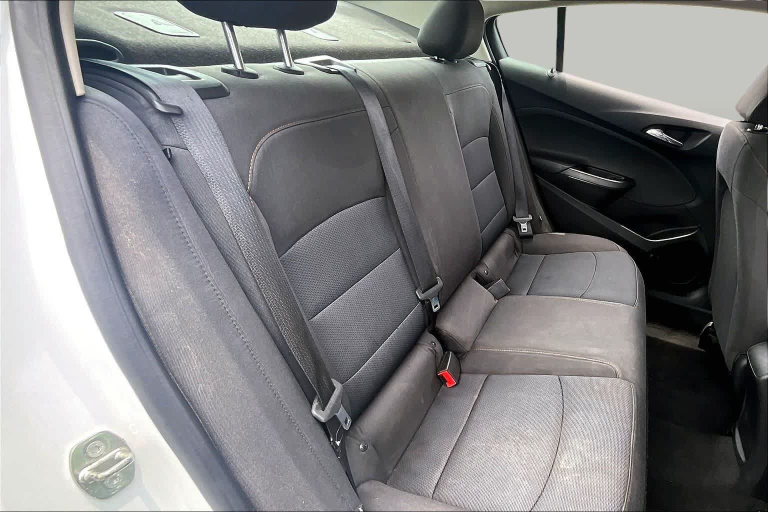 Used 2018 Summit White Chevrolet LS image 20