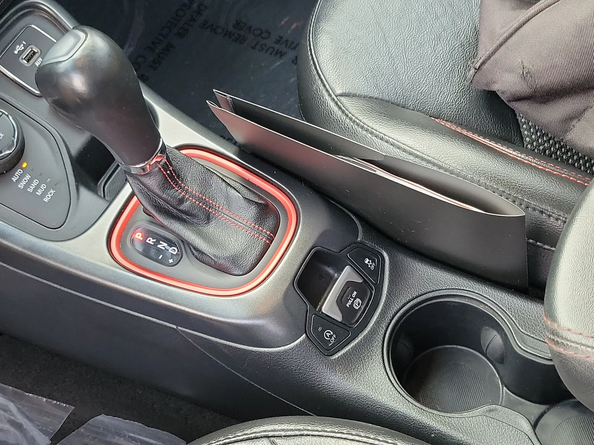 Used 2021 White Jeep Trailhawk image 12