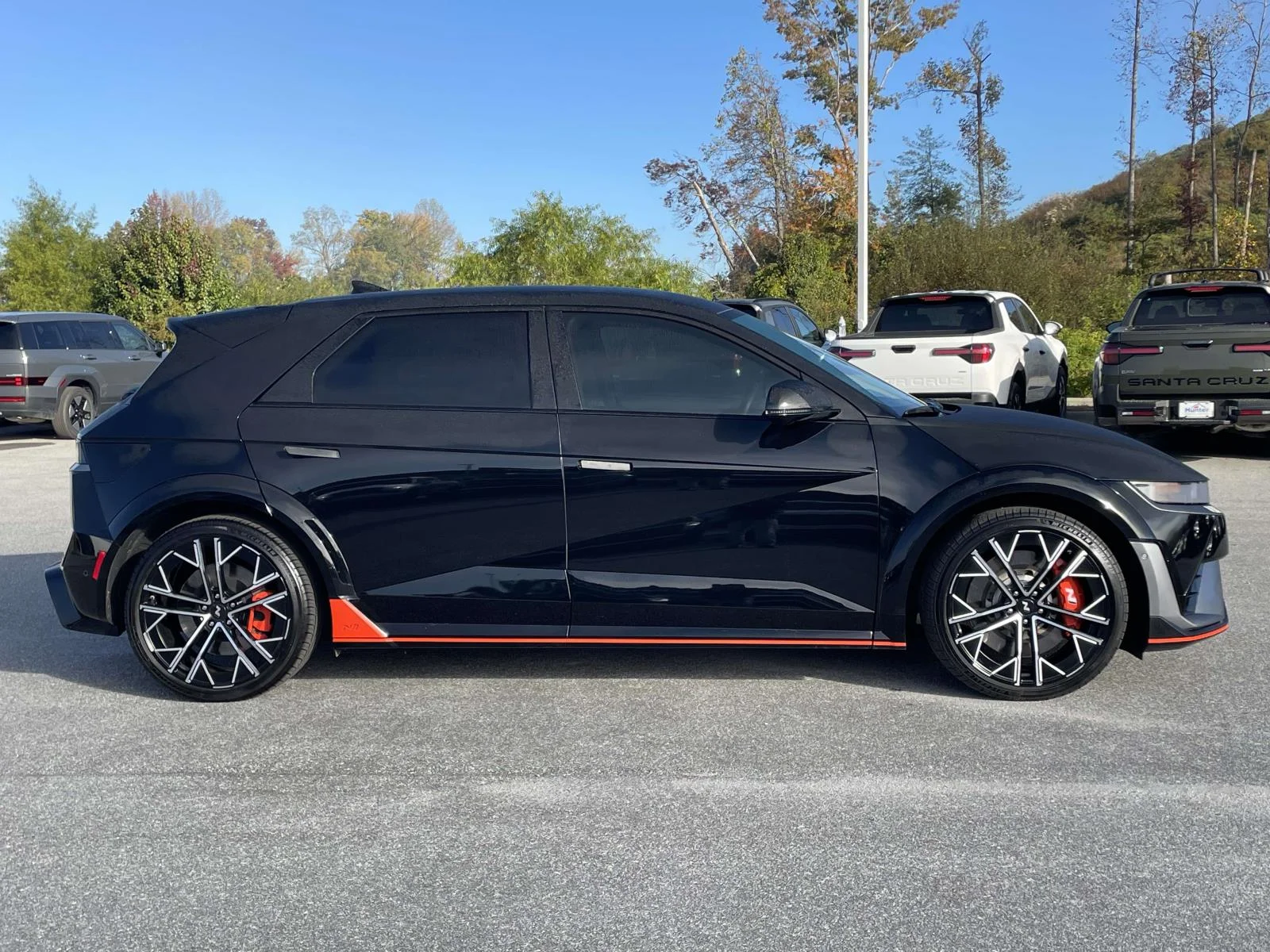 Used 2025 Abyss Black Hyundai Base image 30