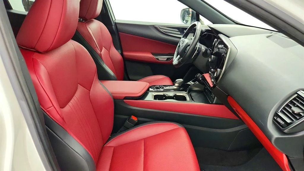 Used 2024 Eminent White Pearl Lexus NX 350 AWD w/ Power Moonroof & Heated Steering Wheel image 23