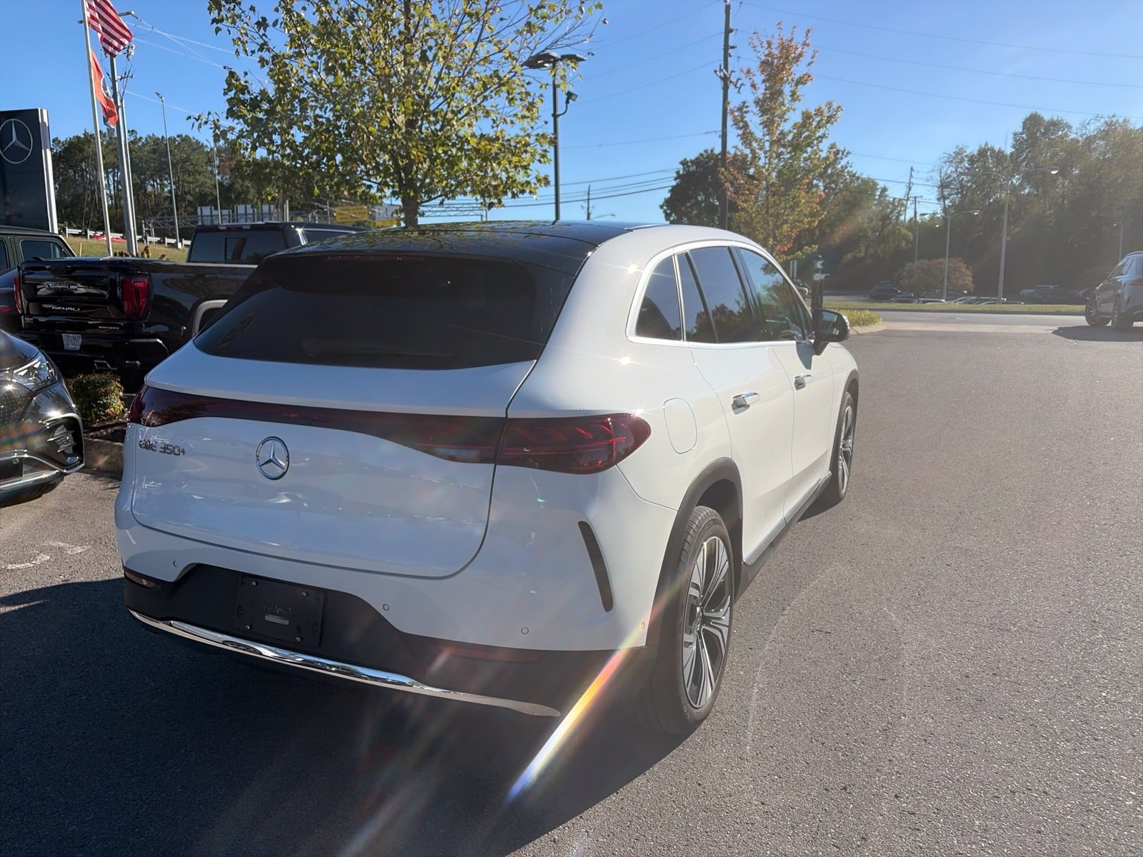 Used 2023 Polar White Mercedes-Benz 350+ SUV image 8