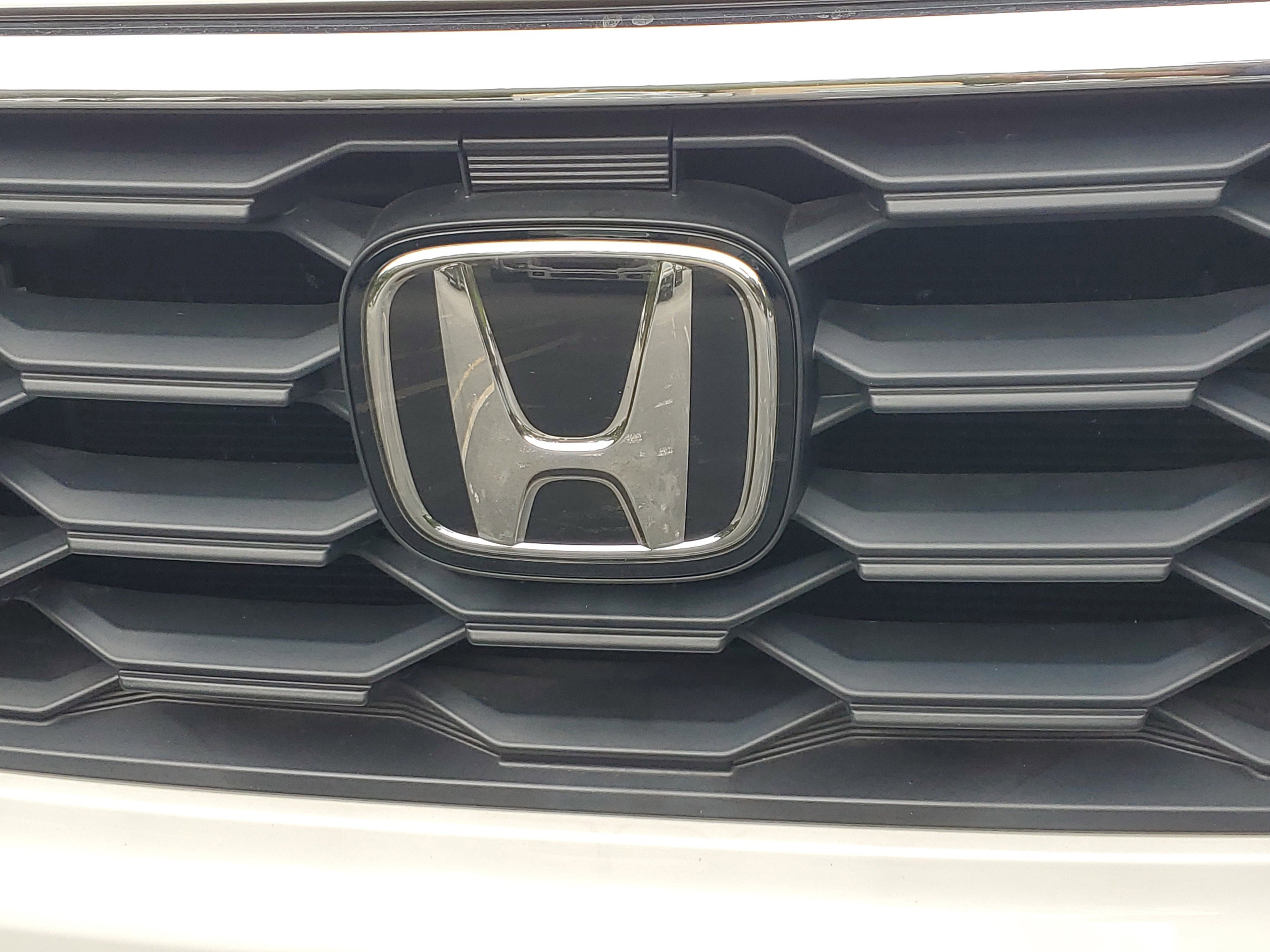 Used 2025 Platinum White Pearl Honda EX-L+ image 9
