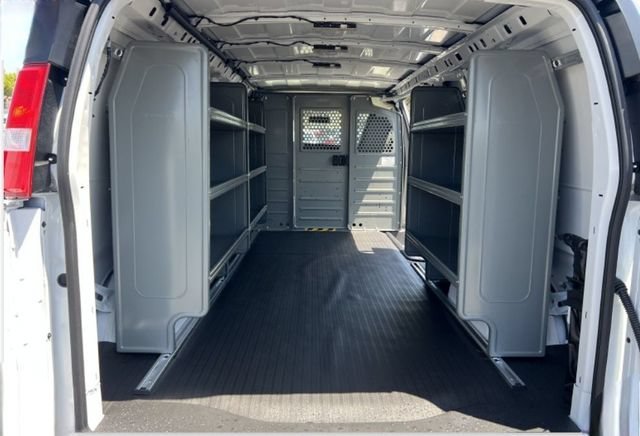 2025 Chevrolet Express Cargo Work Van - Photo 7