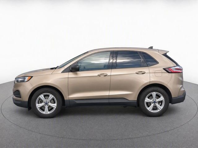 Used 2020 Gold Ford SE image 6
