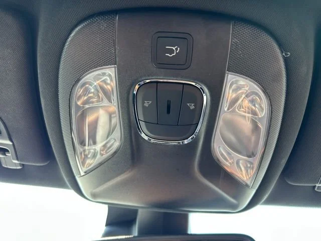 Used 2024 None Jeep Limited image 46