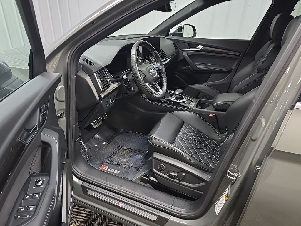 Used 2023 Gray Audi Premium Plus image 31