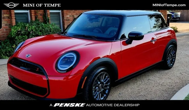 2025 MINI Cooper S Iconic