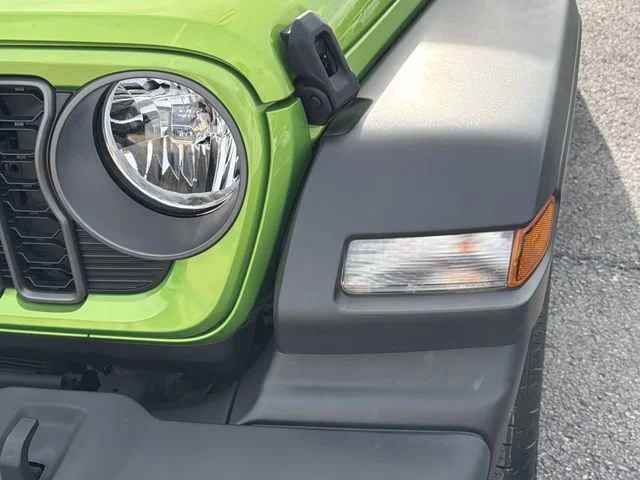 Used 2025 Green Jeep 2-Door Sport S 4x4 image 9