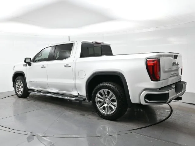 Used 2019 WHITE FROST TRICOAT GMC Denali image 5