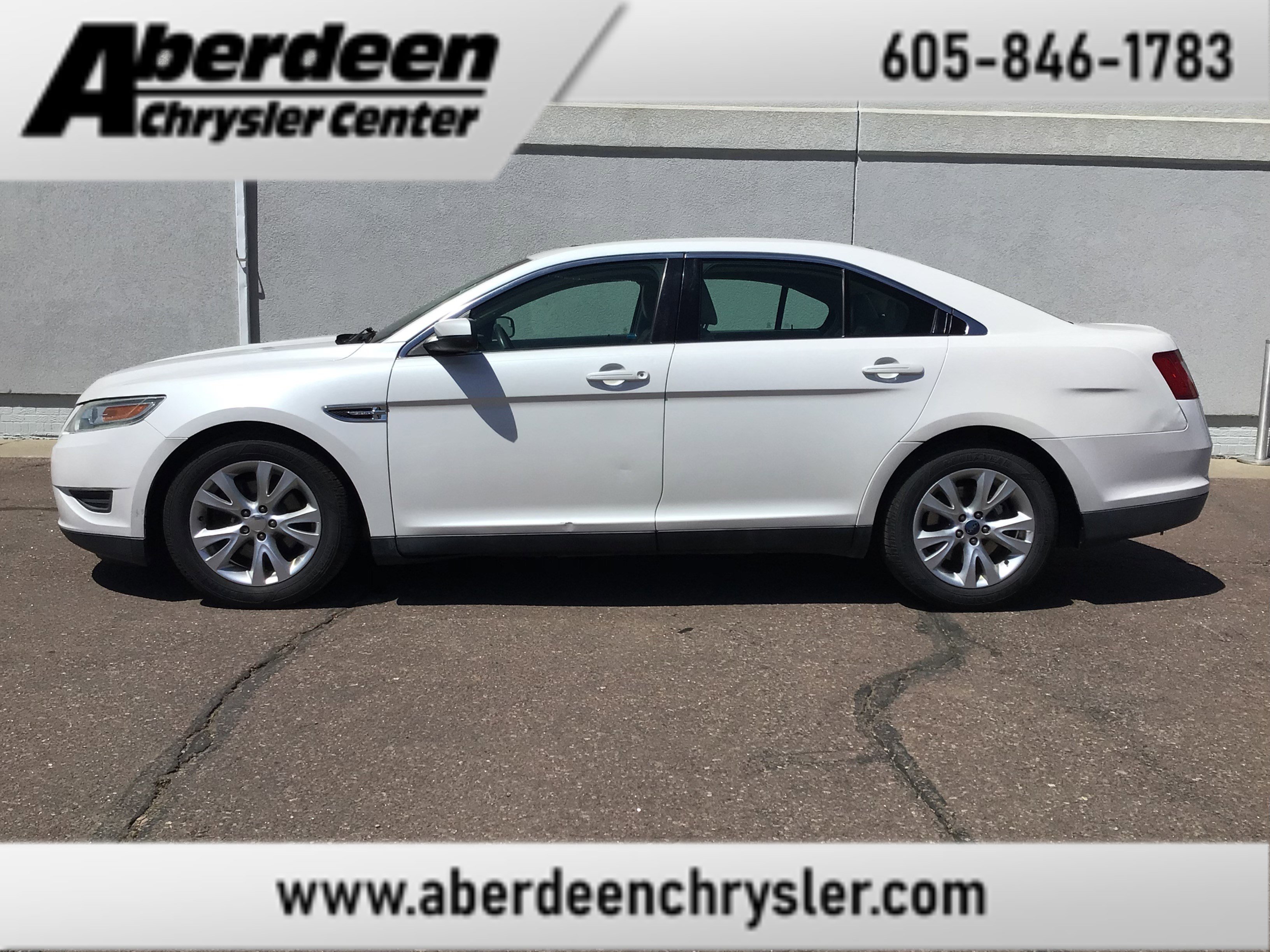 2012 Ford Taurus SEL FWD's photo