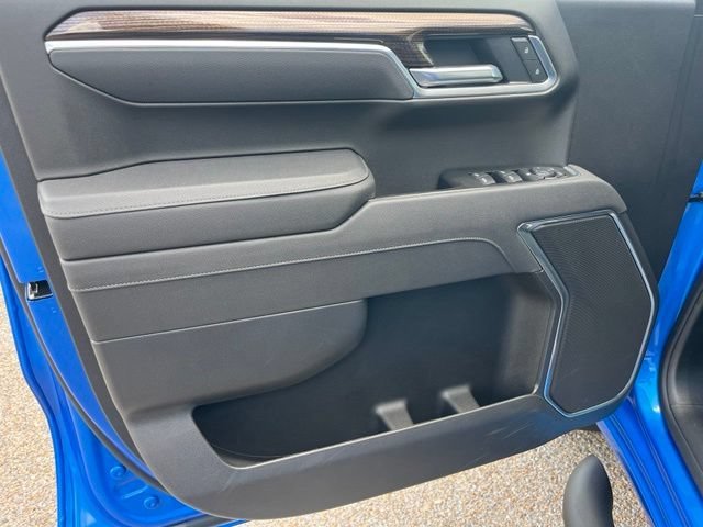 Used 2026 Riptide Blue Metallic Chevrolet RST image 27