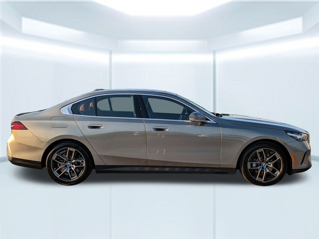 2026 BMW 5 Series 530i - Photo 6