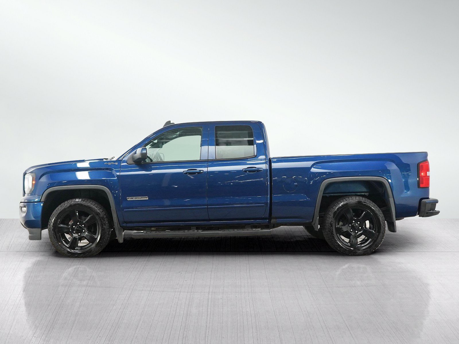 Used 2018 GMC Sierra 1500 Base with VIN 1GTV2LEC0JZ255216 for sale in White Bear Lake, Minnesota