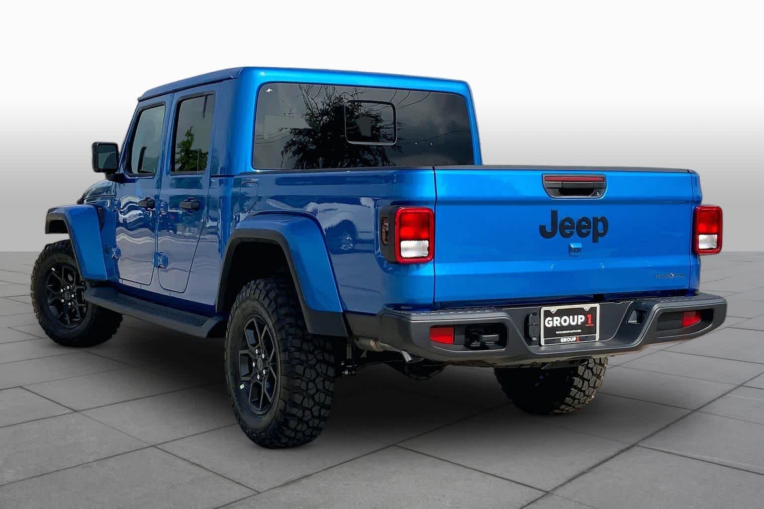 New 2026 Hydro Blue Pearl-Coat Exterior Paint Jeep Texas Trail image 12
