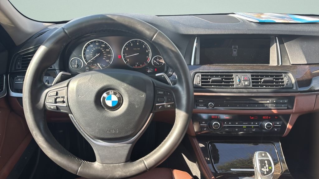 Used 2016 Gray BMW 535i xDrive image 9