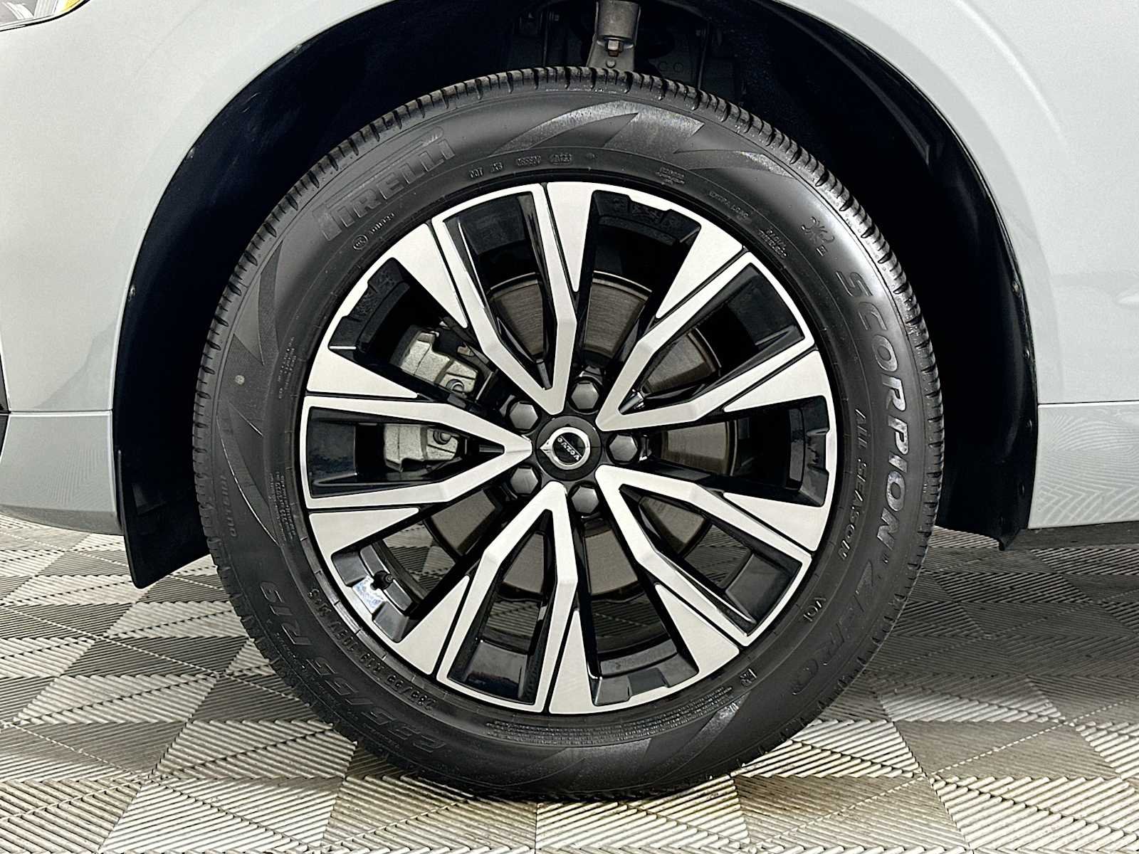 Certified Used 2024 Vapour Grey Volvo Core image 29