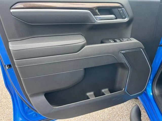 Used 2026 Riptide Blue Metallic Chevrolet RST image 27