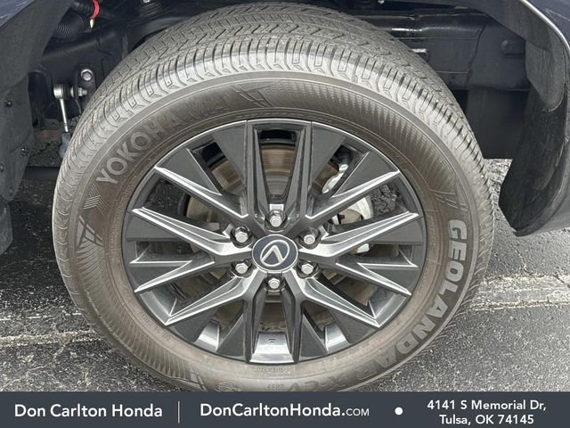Used 2024 Mica Lexus 550 Premium+ image 28