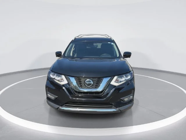 Used 2019 Black Nissan SL image 3