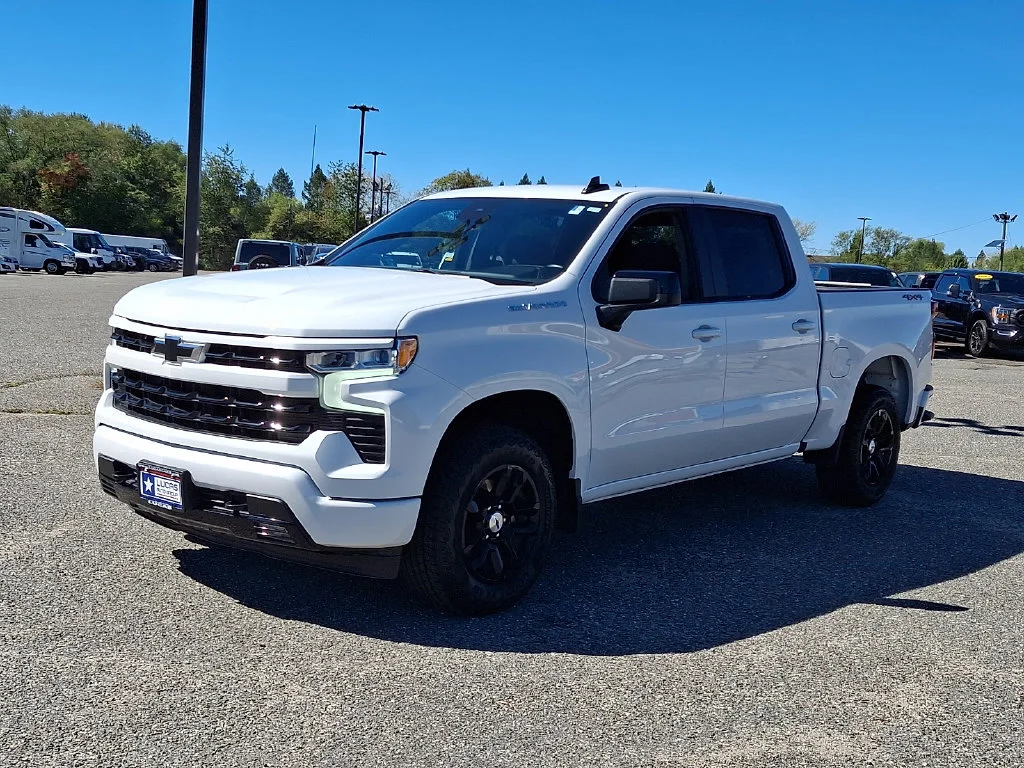 Used 2026 White Chevrolet RST image 6