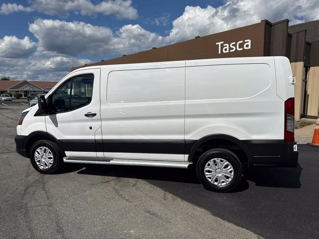 Used 2025 White Ford Base image 8