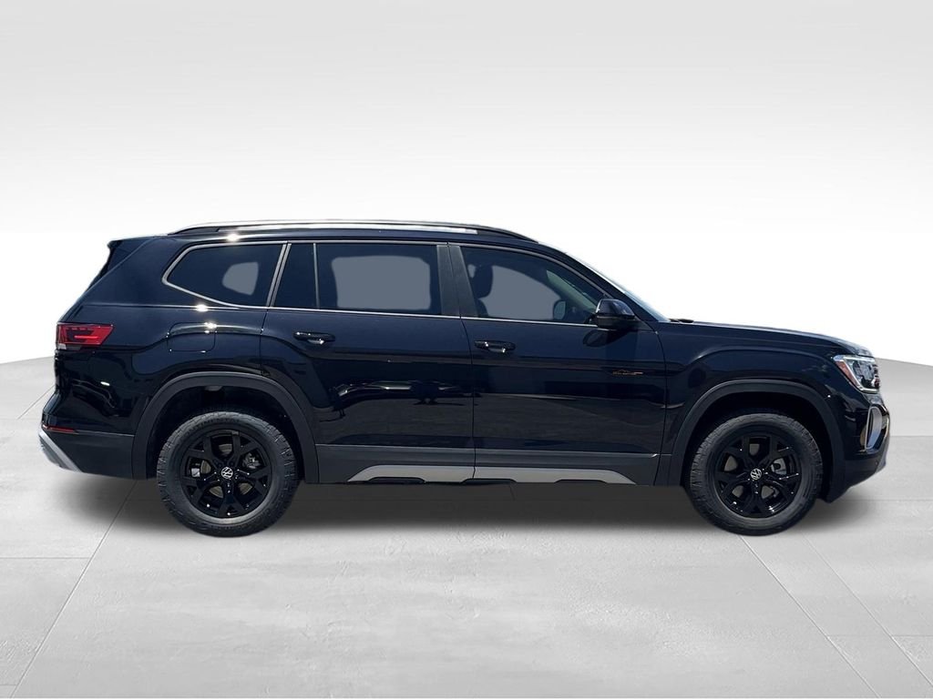 New 2026 Black Volkswagen 2.0T Peak Edition image 3