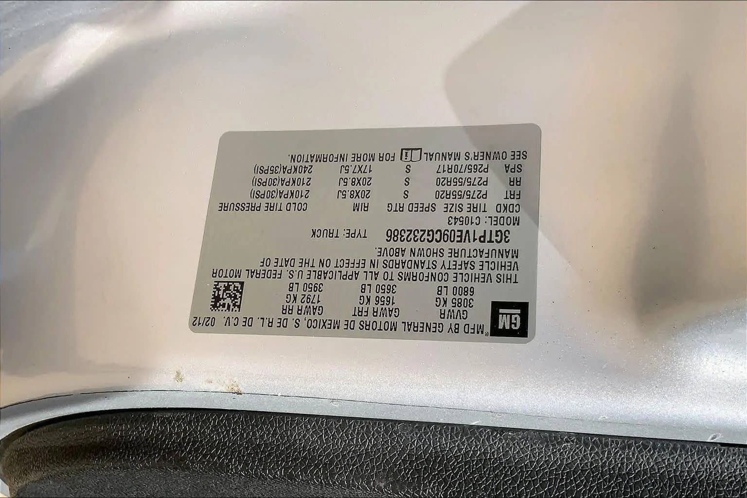 Used 2012 Quicksilver Metallic GMC SLE image 31
