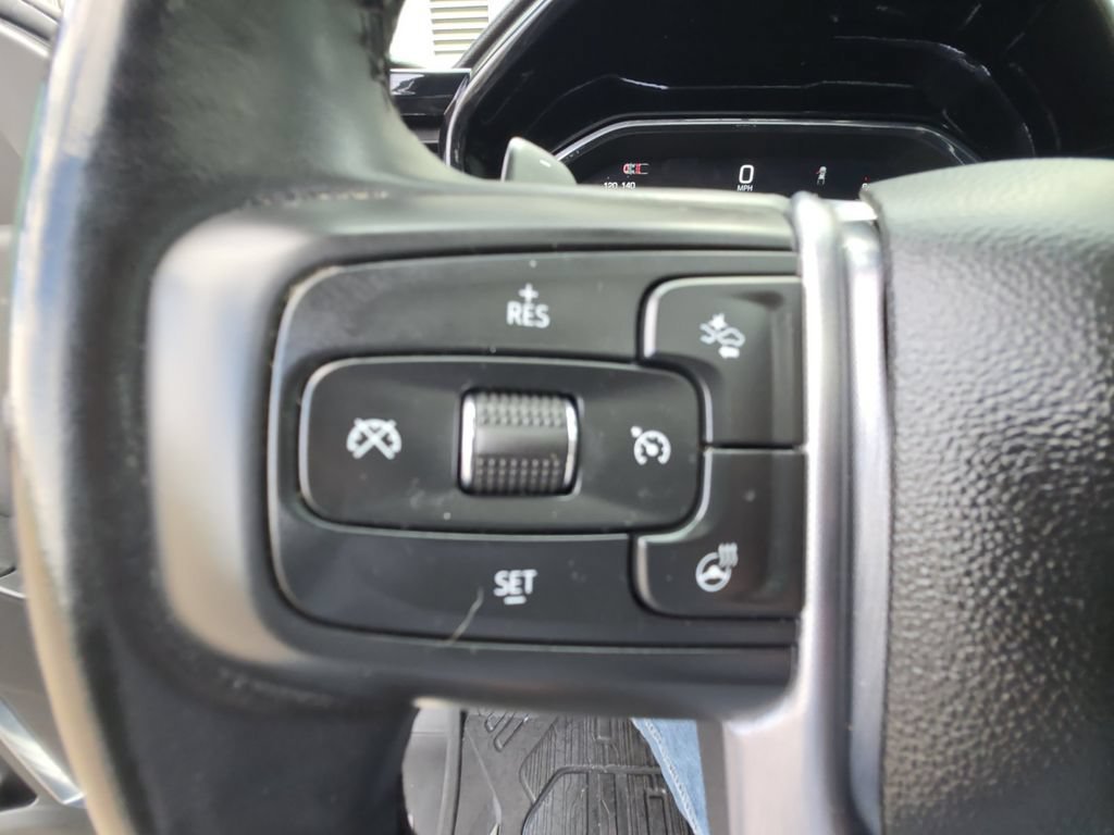 Used 2024 Summit White GMC Elevation image 26
