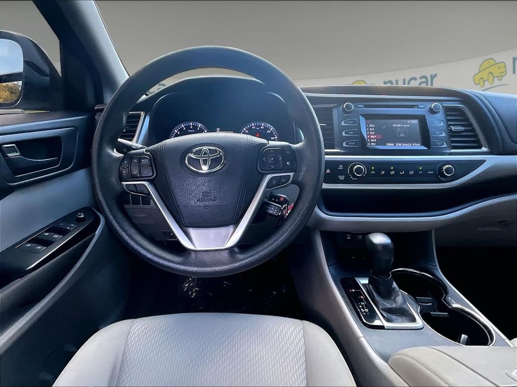 Used 2017 Blizzard Pearl Toyota LE image 18