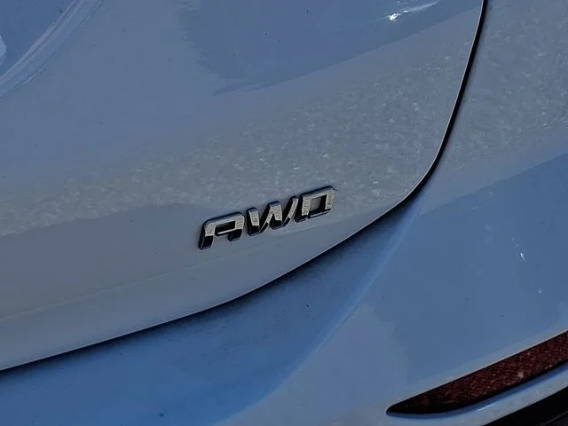 Used 2020 Summit White Chevrolet LS image 28