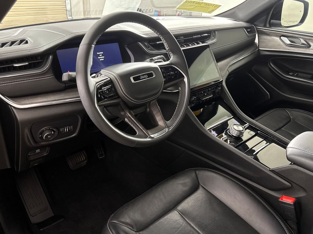 2024 Jeep Grand Cherokee Overland - Photo 13