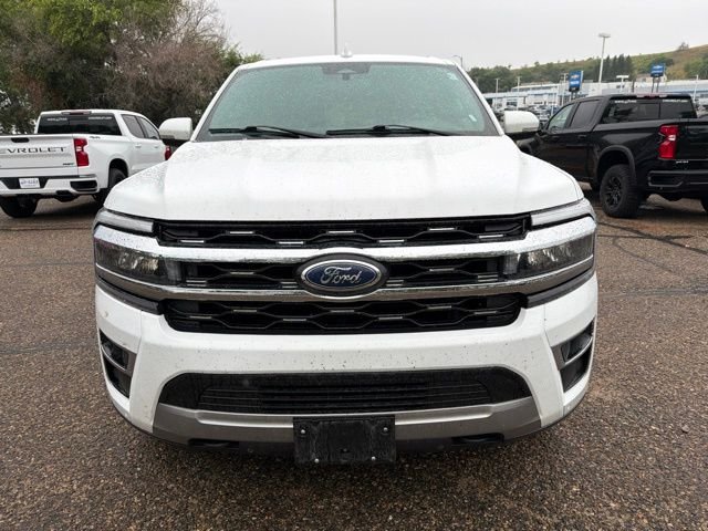 Used 2022 White Ford Limited image 2