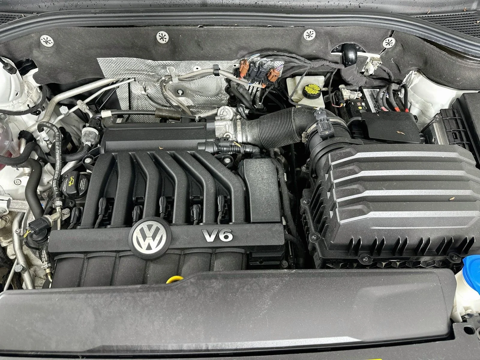 Used 2023 White Volkswagen  image 13