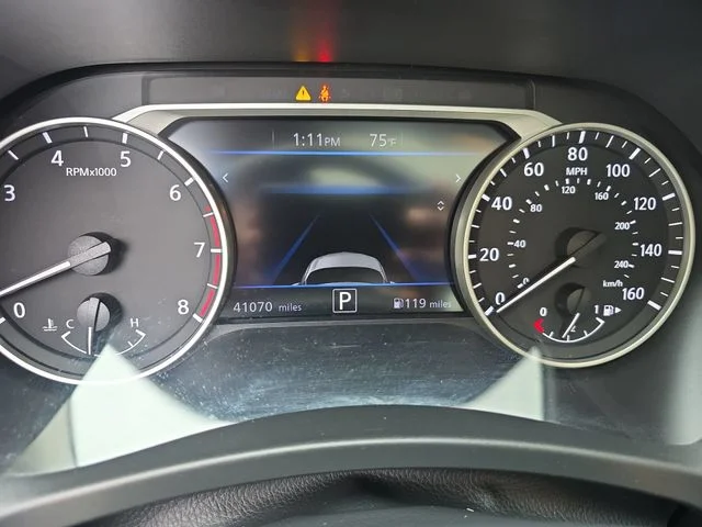 Used 2020 Blue Nissan SV image 19